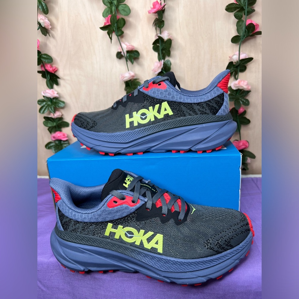 Hoka Gray and Red Sneakers with Cushioned Design